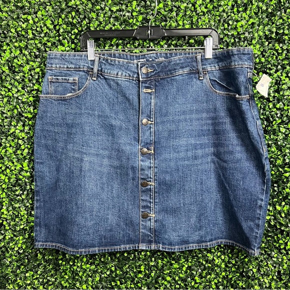 OLD NAVY | Denim Skirt - Picture 6 of 10